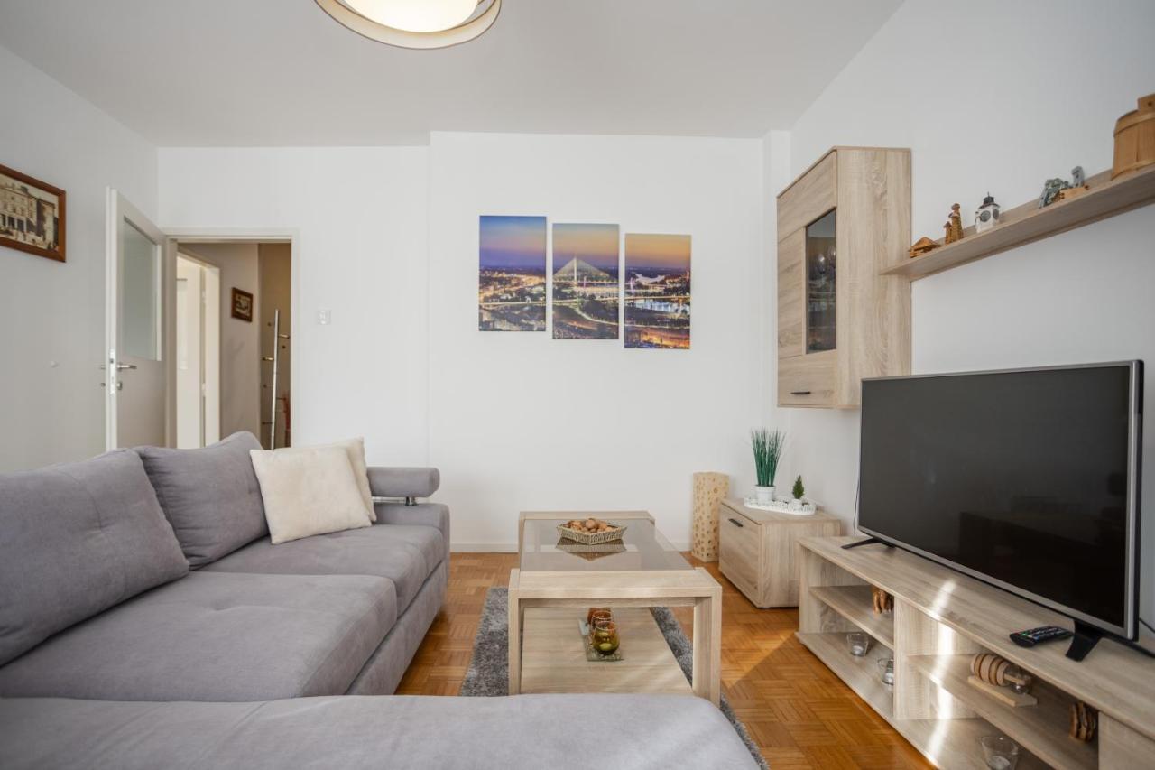 Apartment Sara Belgrado Exterior foto