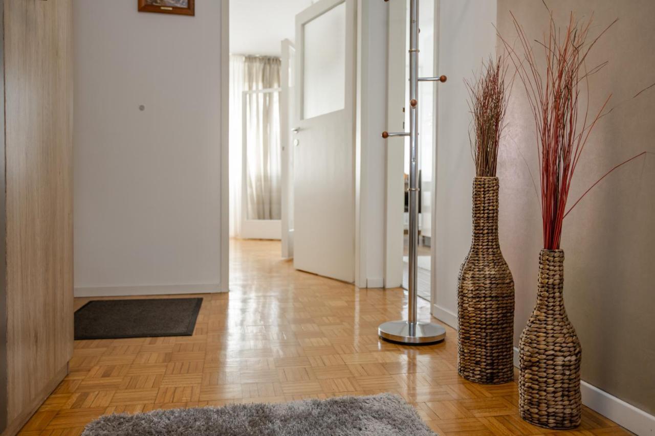 Apartment Sara Belgrado Exterior foto